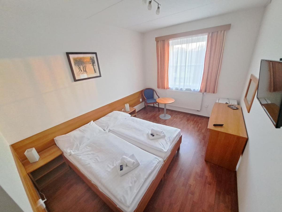 Hasicsky Hotel Přibyslav Dış mekan fotoğraf