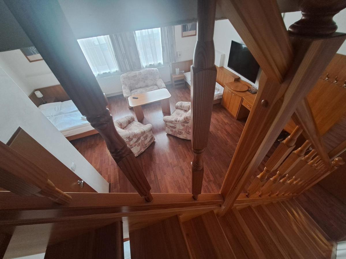 Hasicsky Hotel Přibyslav Dış mekan fotoğraf