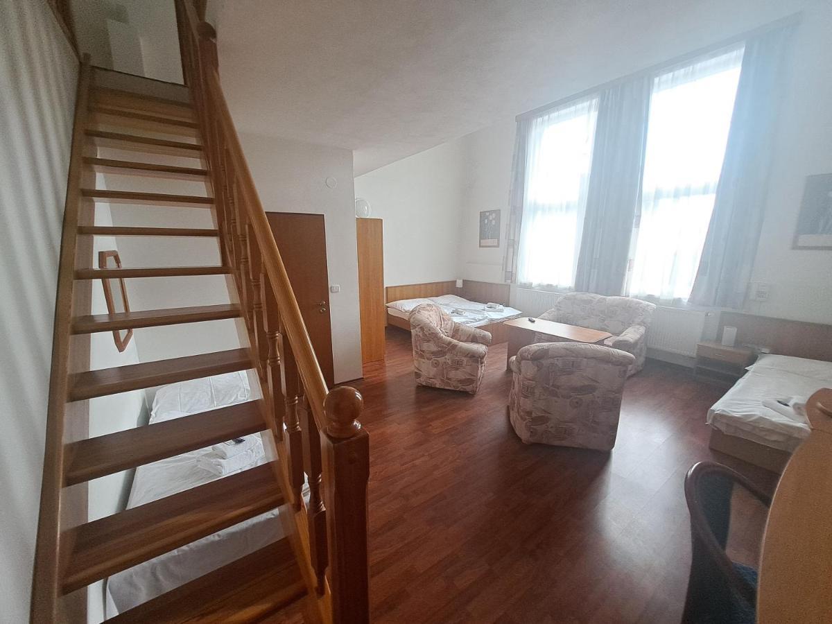 Hasicsky Hotel Přibyslav Dış mekan fotoğraf