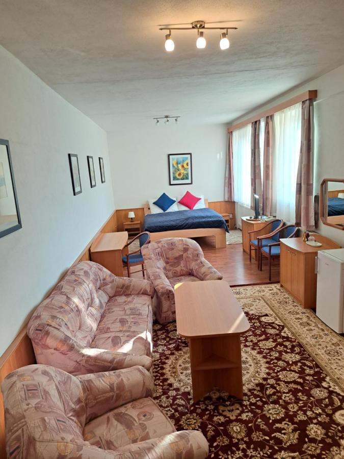 Hasicsky Hotel Přibyslav Dış mekan fotoğraf