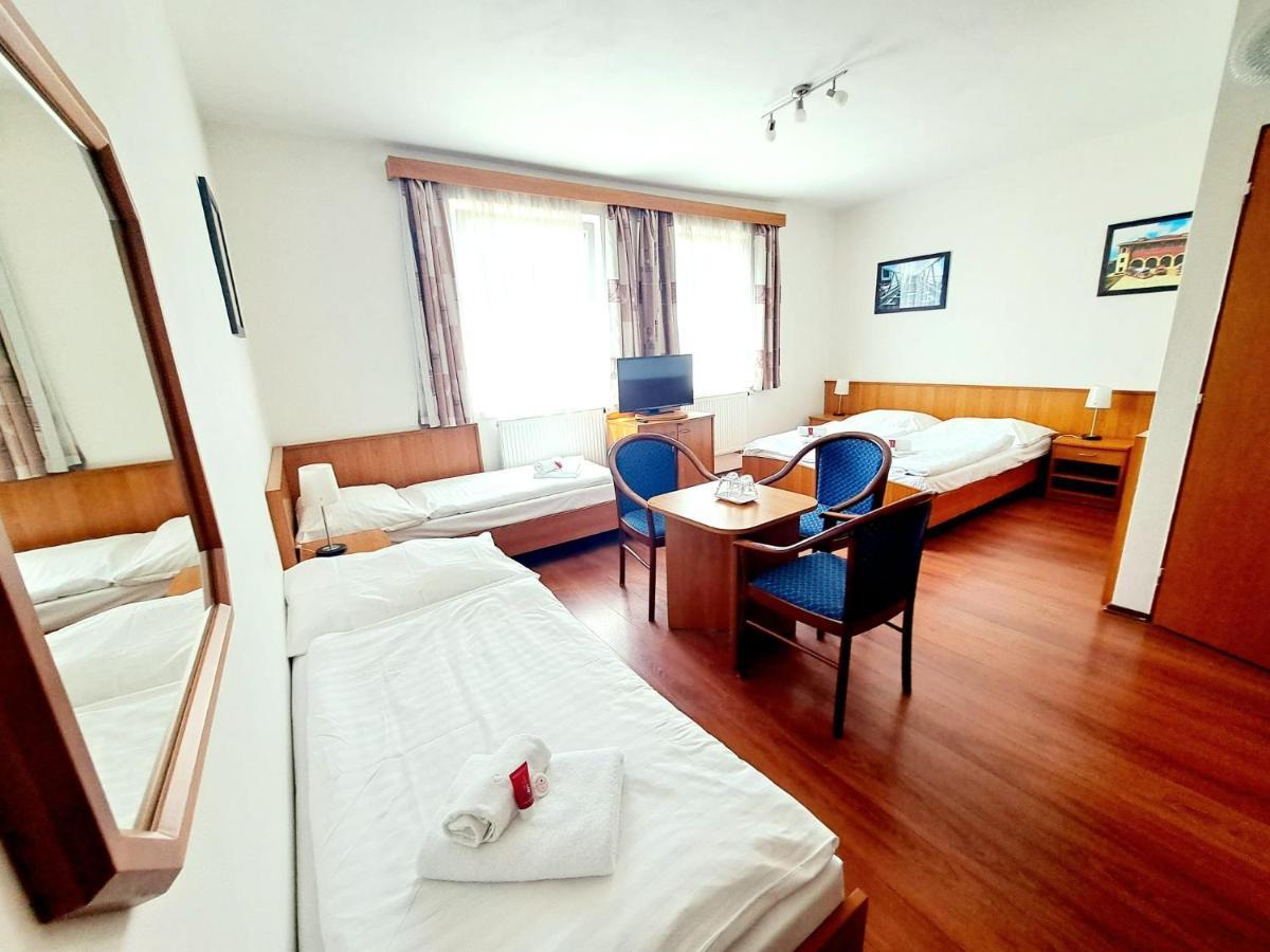 Hasicsky Hotel Přibyslav Dış mekan fotoğraf